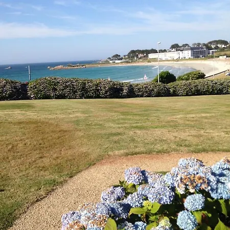 Piscine Et Vue Trévou-Tréguignec
